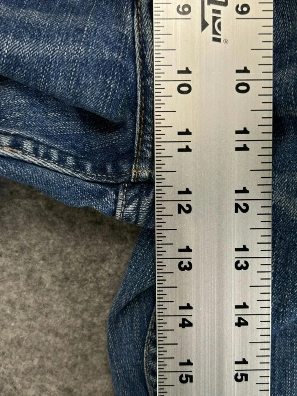 Levi's 559 Straight Leg Jeans Mens 40x30 Blue Denim Medium Wash Relaxed Fit
